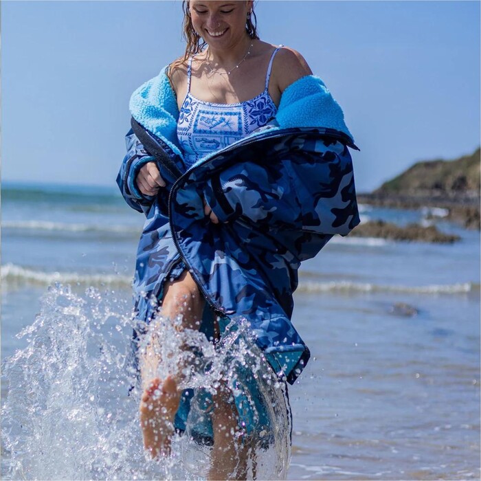 2024 Dryrobe Advance Long Sleeve Changing Robe V3 DALSV3 - Blue Camo / Blue